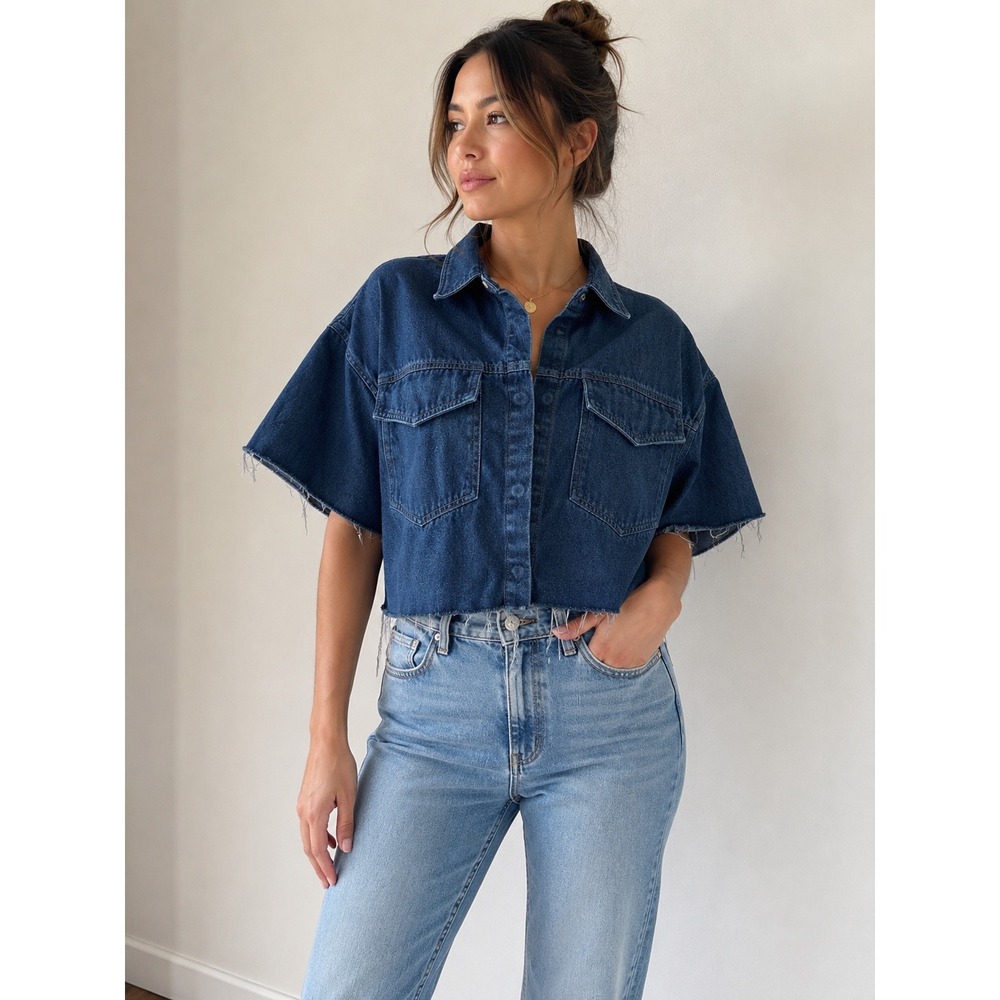 4th & Reckless Blue Denim Cropped Short‎ Sleeve Shirt Raw Hem XS